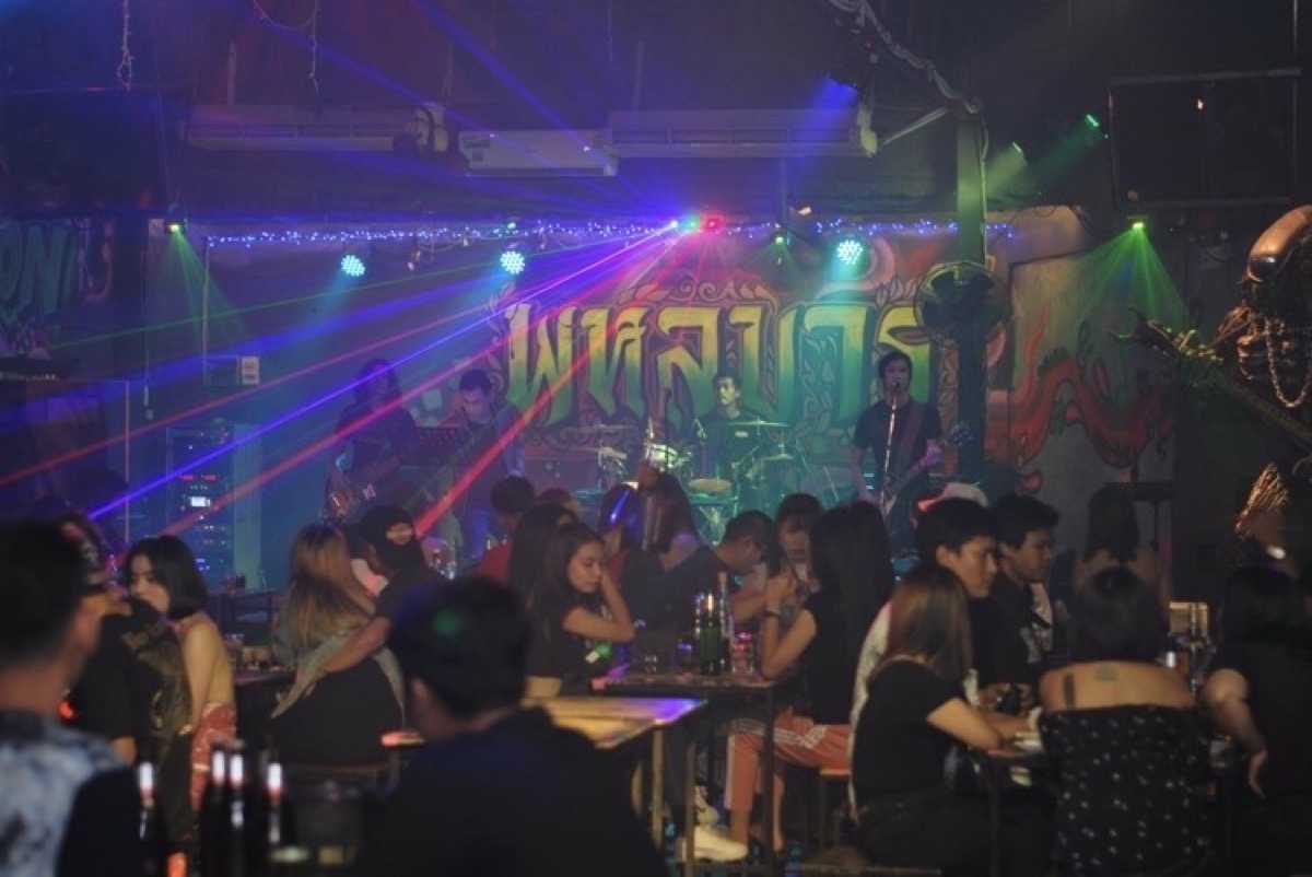 Pahon Bar : Bangkok