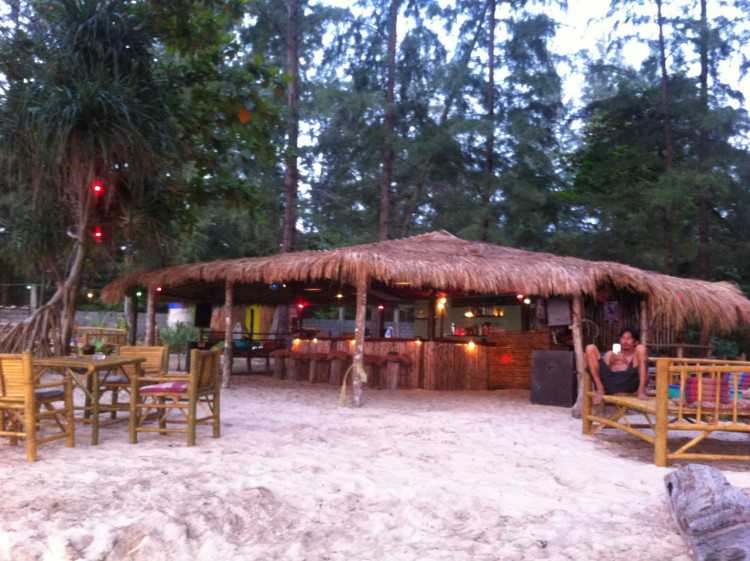 Pangea Beach Bar : กระบี่