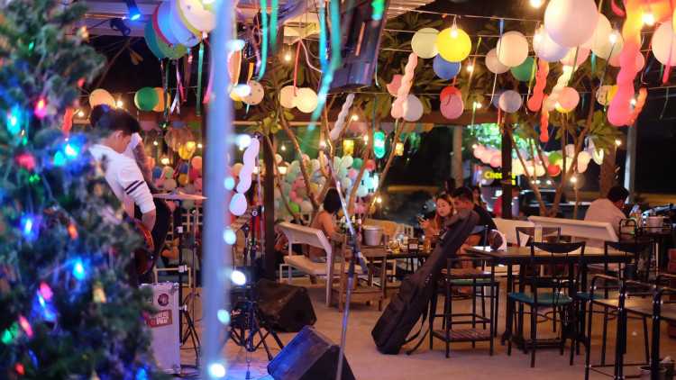 CheckIn Music & Restaurants : Kanchanaburi