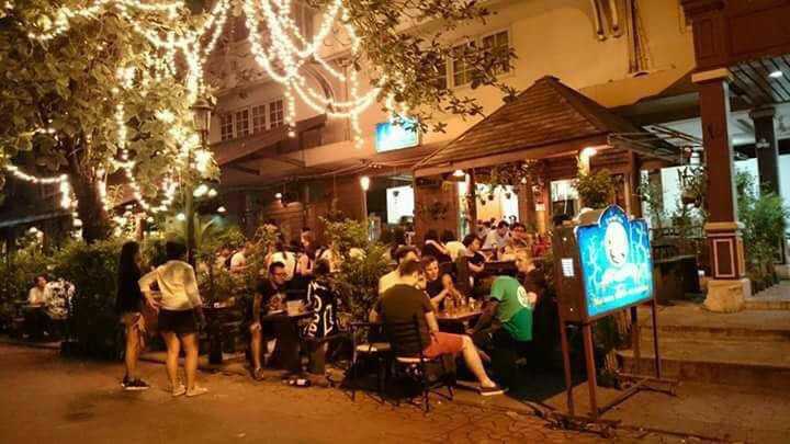 Moonshine Bar : Bangkok