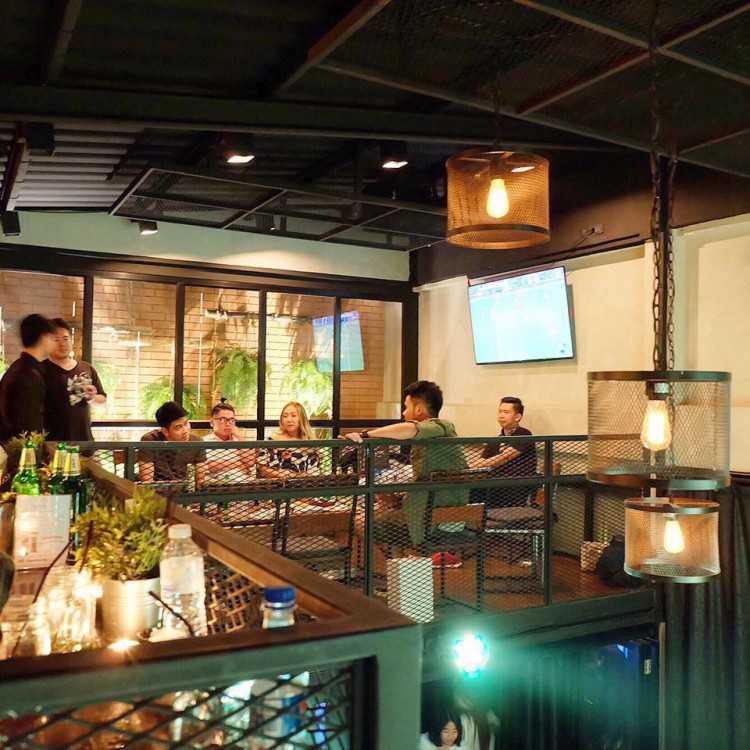 Hoook Hangout&Cafe : Bangkok
