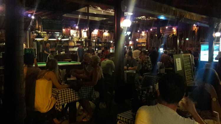 Outlaws Saloon : Surat Thani