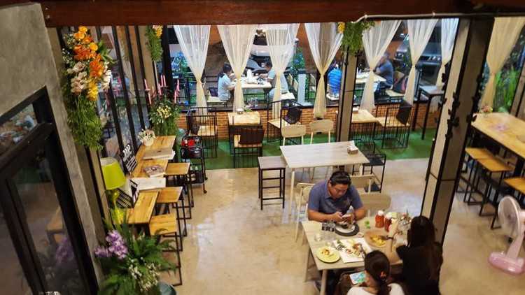 เดอะ เฟรนชิฟ café and restaurant : หนองคาย