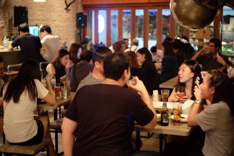 Runjuan Pub&Karaoke : Bangkok