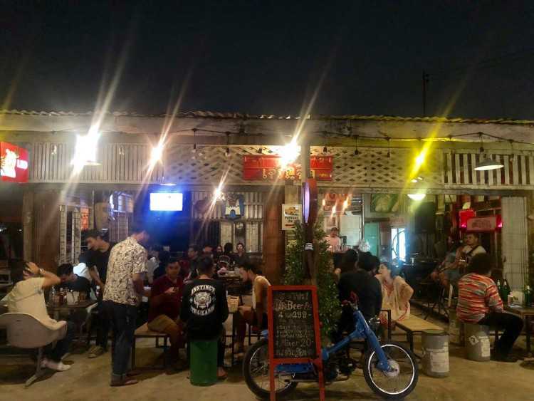 เจริญจิต Bar & Restaurant : กรุงเทพมหานคร
