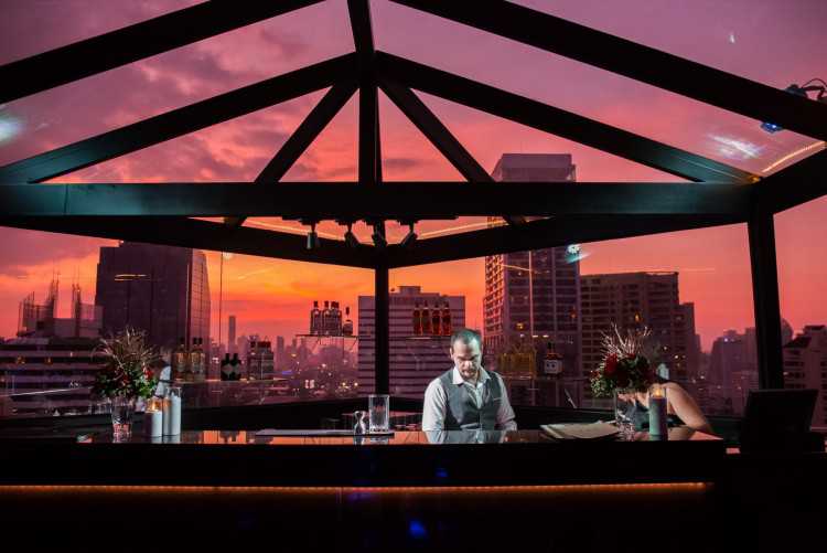 1826 Mixology & Rooftop Bar : Bangkok