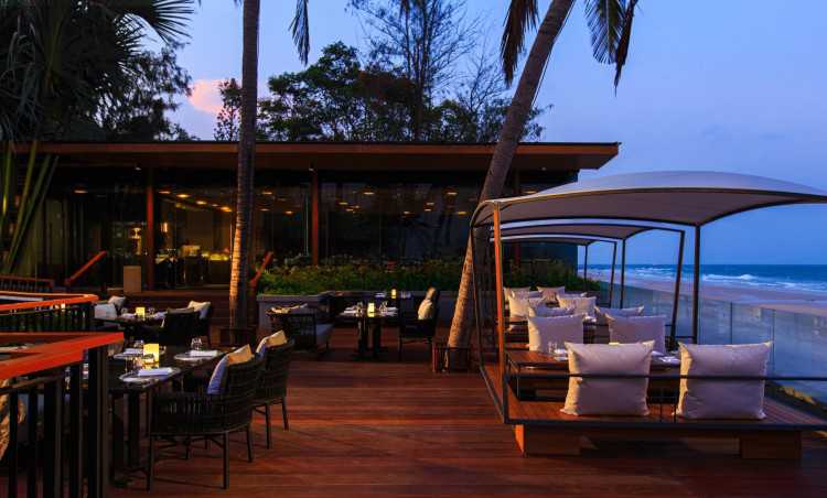 บิ๊กฟิช & บาร์ หัวหิน : ประจวบคีรีขันธ์