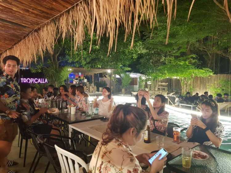 Tropicalla : กรุงเทพมหานคร