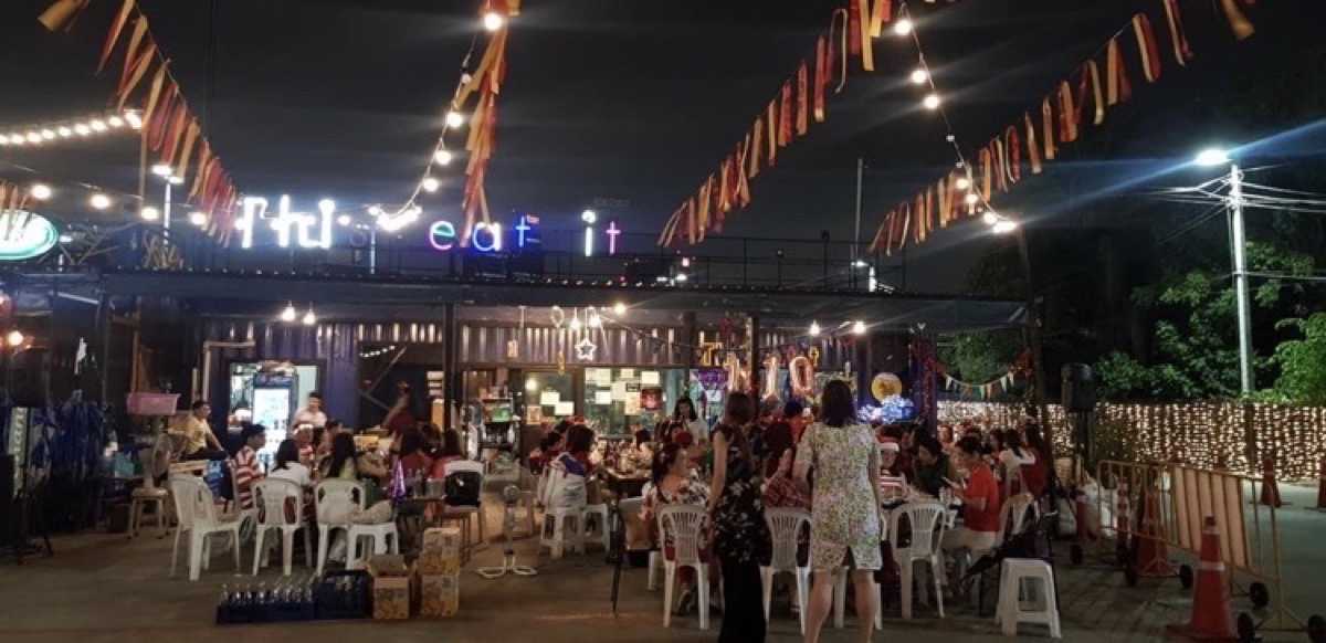 This eat it cafe' : กรุงเทพมหานคร