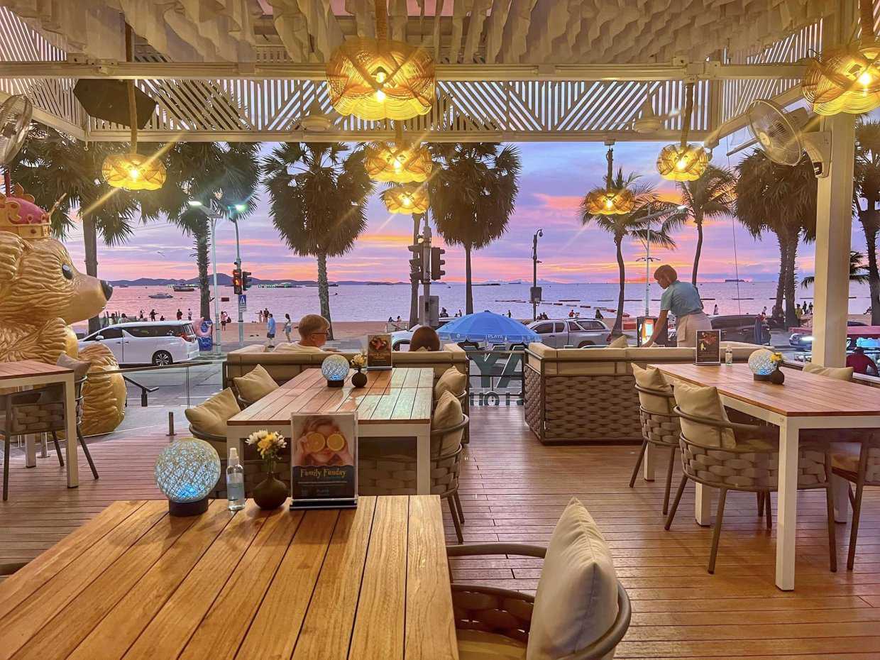 Playa Bistro & Lounge : ชลบุรี