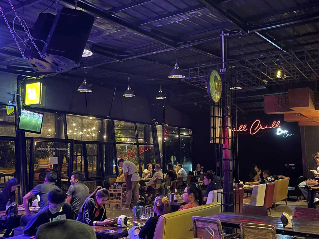 Chill Chill Bar & Restaurant บึงสามพัน : Phetchabun