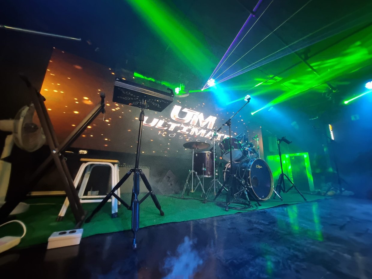 The Ultimate Host Club (The Ultimate Host Club) : Bangkok