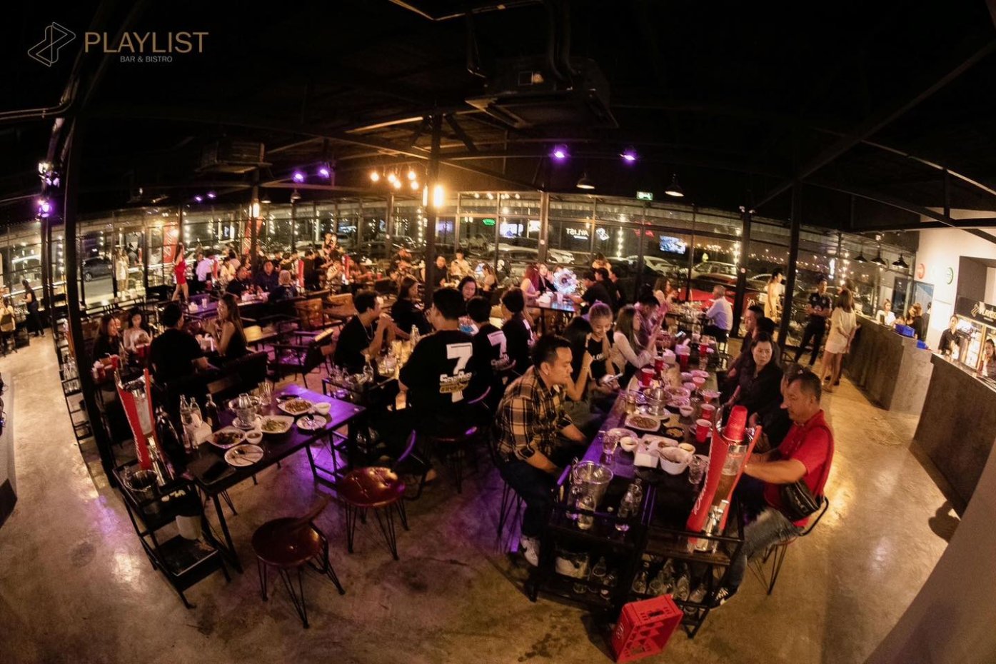 Playlist Bar & Bistro : Pathum Thani