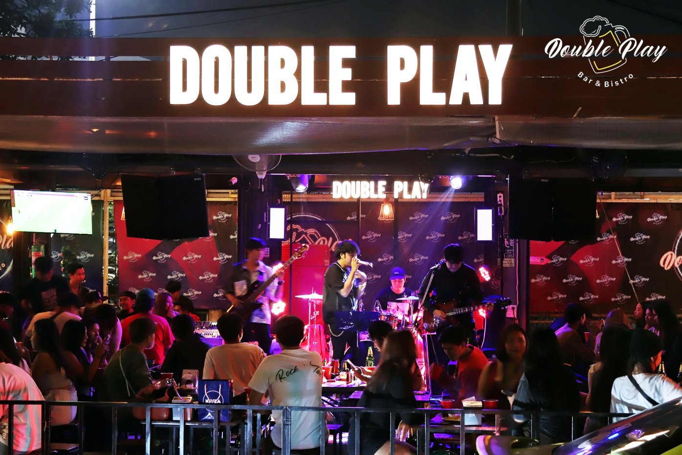 Double Play Bar & Bistro : Bangkok