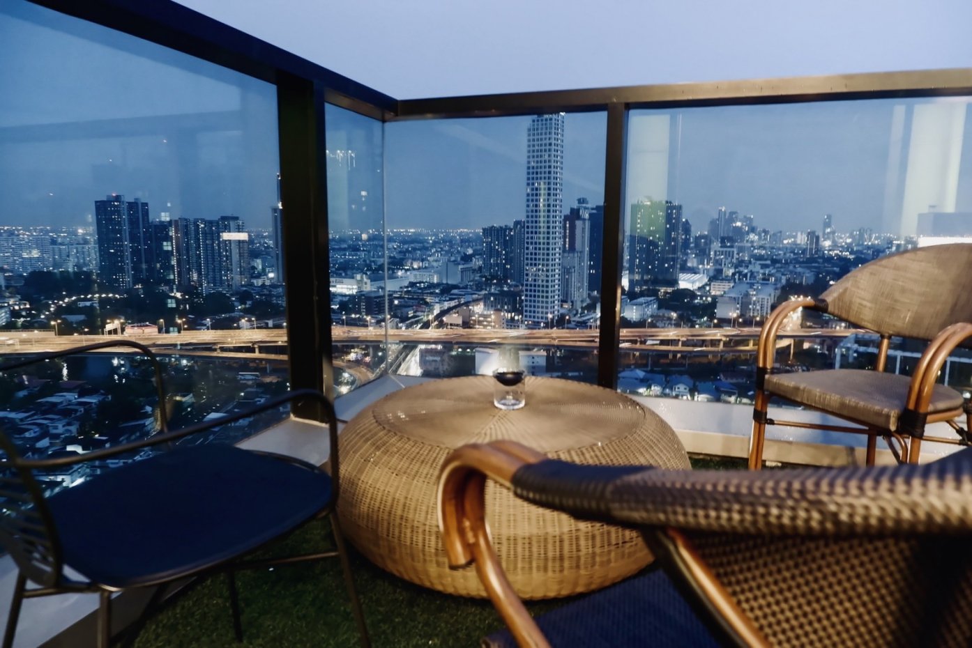 High Streats Rooftop : กรุงเทพมหานคร
