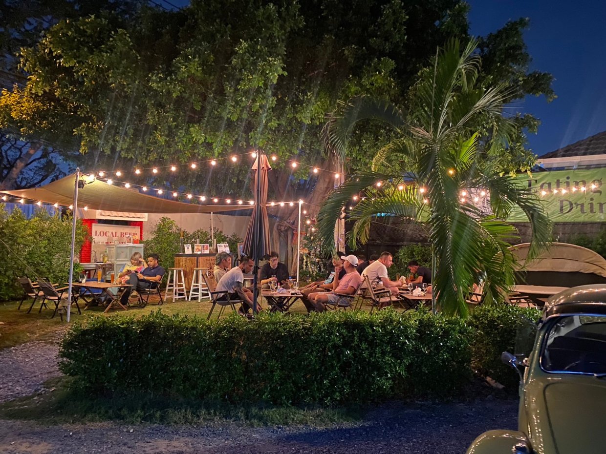 The Local Bar - Craft Beer Here : Bangkok