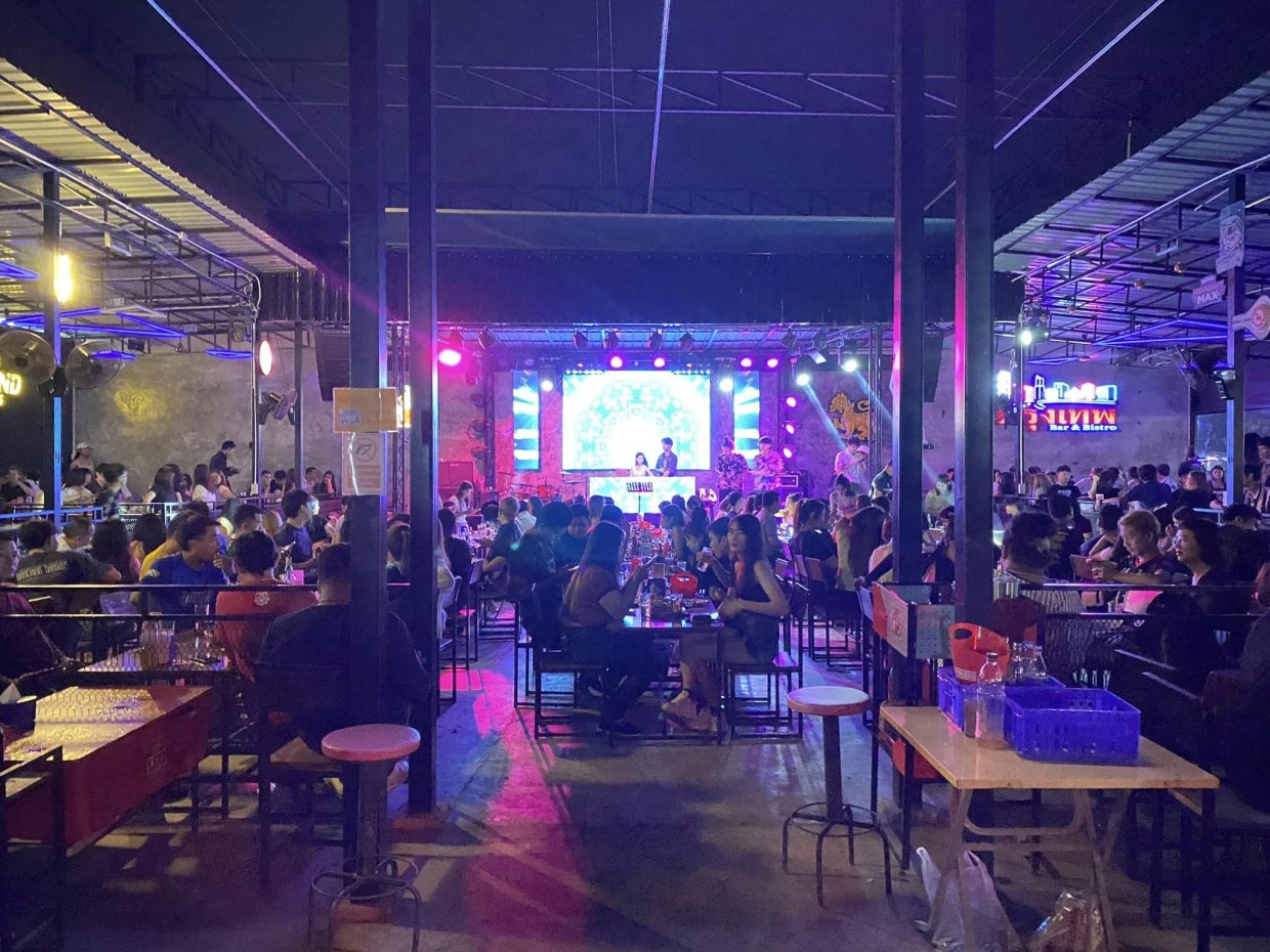 bangkog bar : Prachin Buri