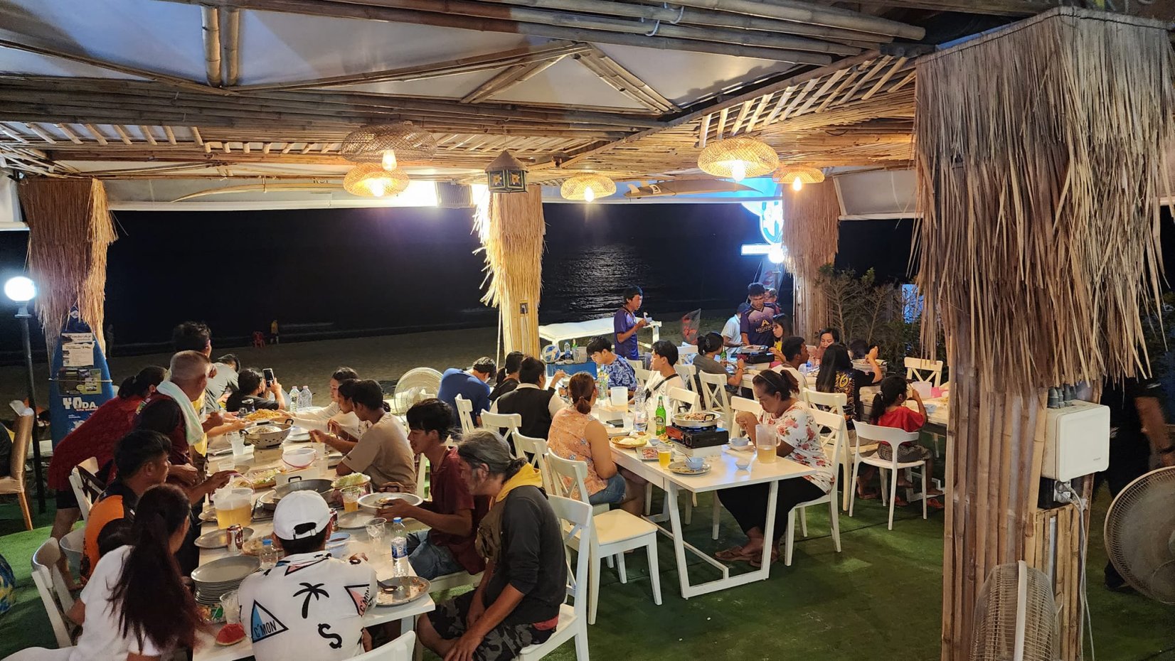 View Moon bar&restaurant เขากะโหลก : Prachuap Khiri Khan