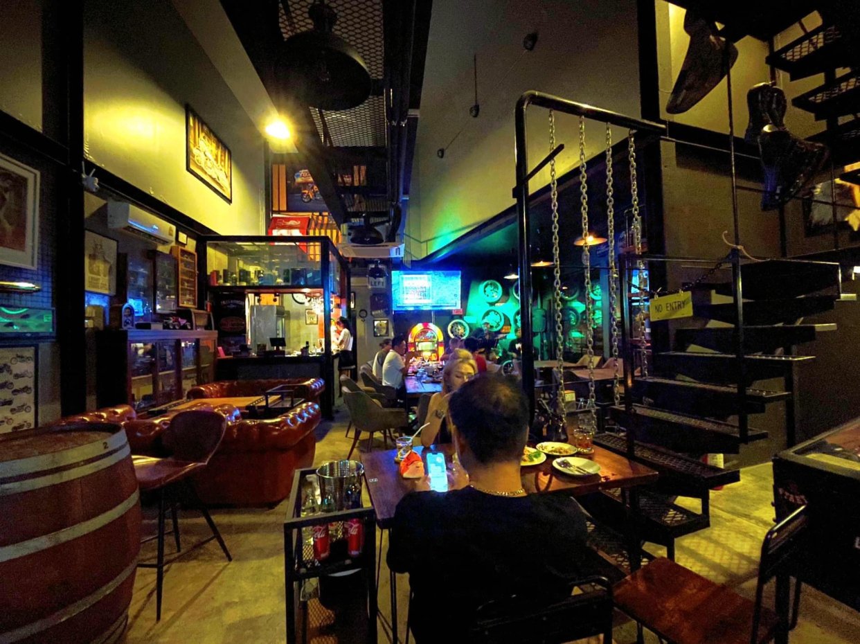 Home of Rider Bar&Restaurant : กรุงเทพมหานคร