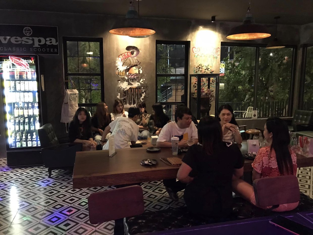 Garage Café & Craft Beer สายไหม54 : กรุงเทพมหานคร