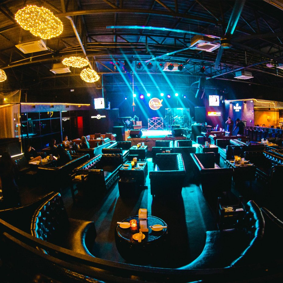 Divine BAR and Restaurant : กรุงเทพมหานคร