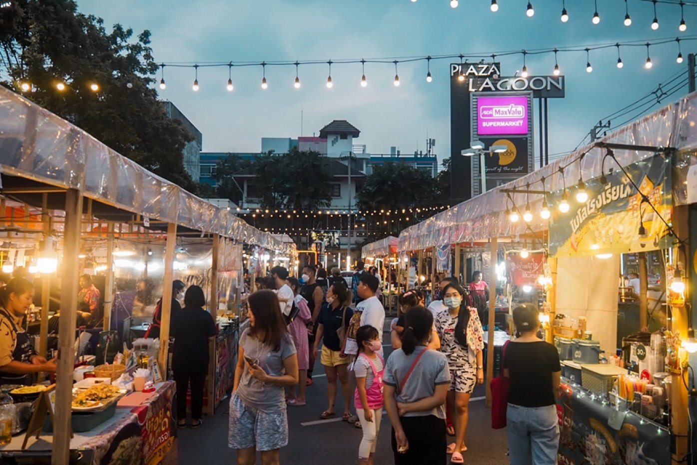 Plaza Lagoon : Bangkok