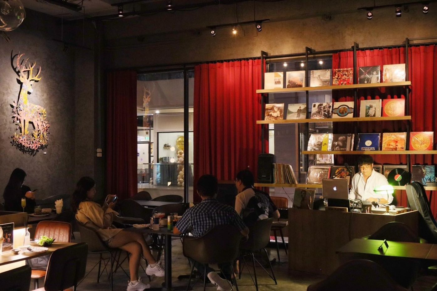 31 Listening Bar : Bangkok