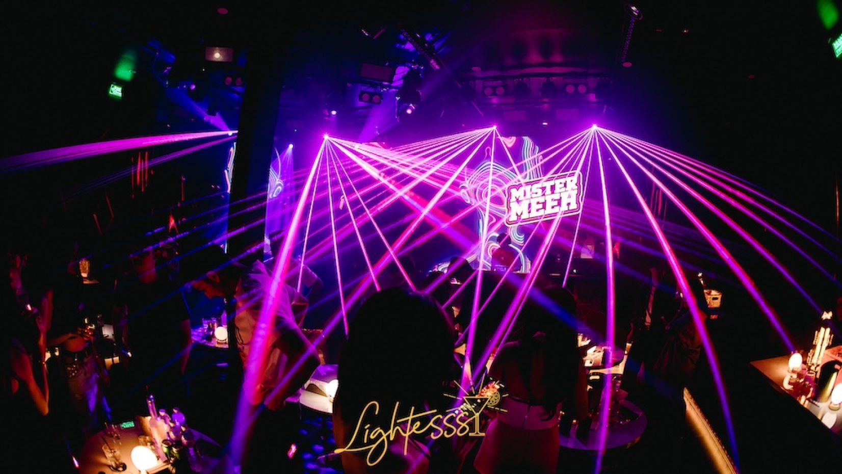 Lightesss Thonglor : กรุงเทพมหานคร