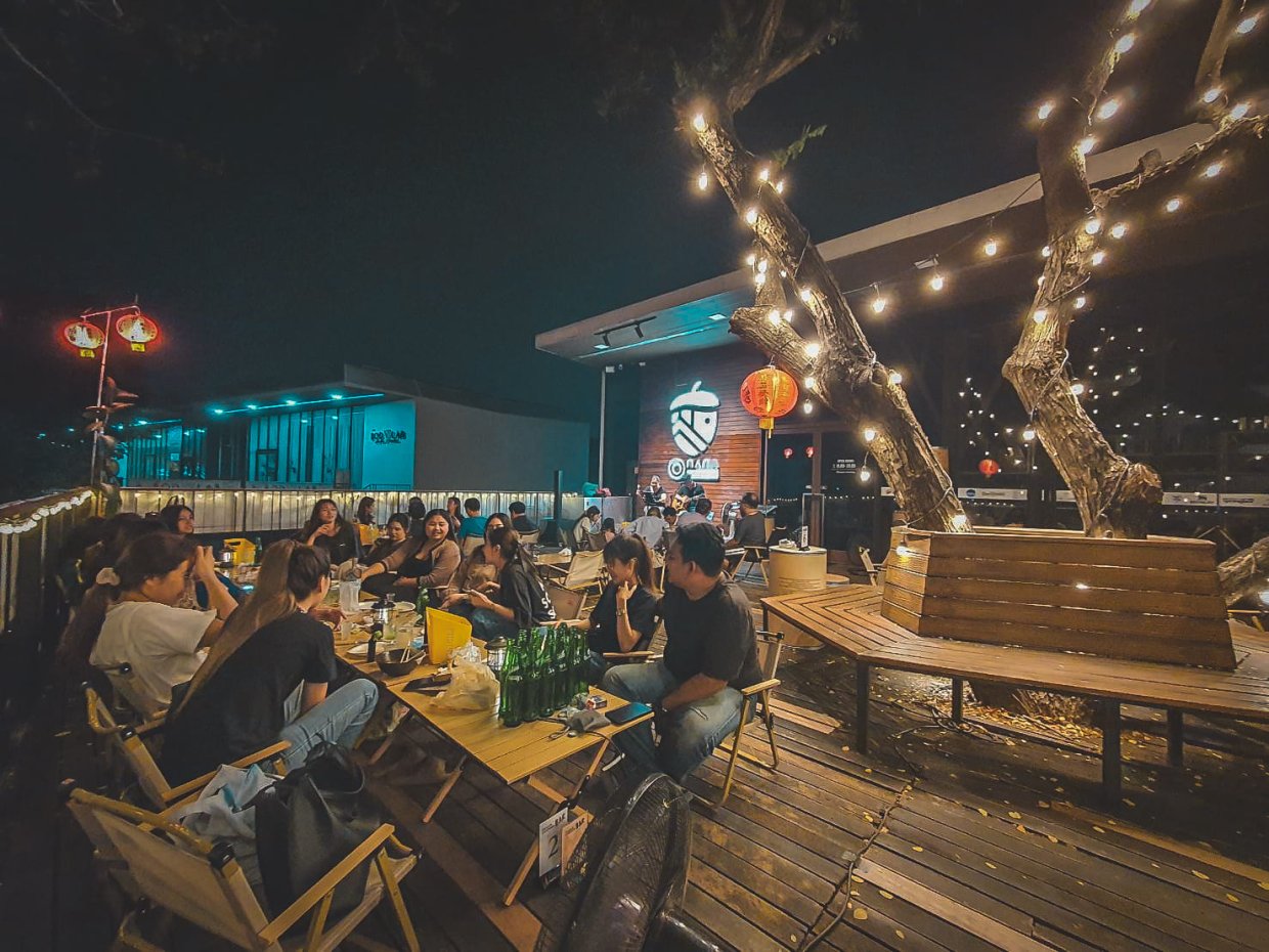 ONANA Camping Bar : กรุงเทพมหานคร