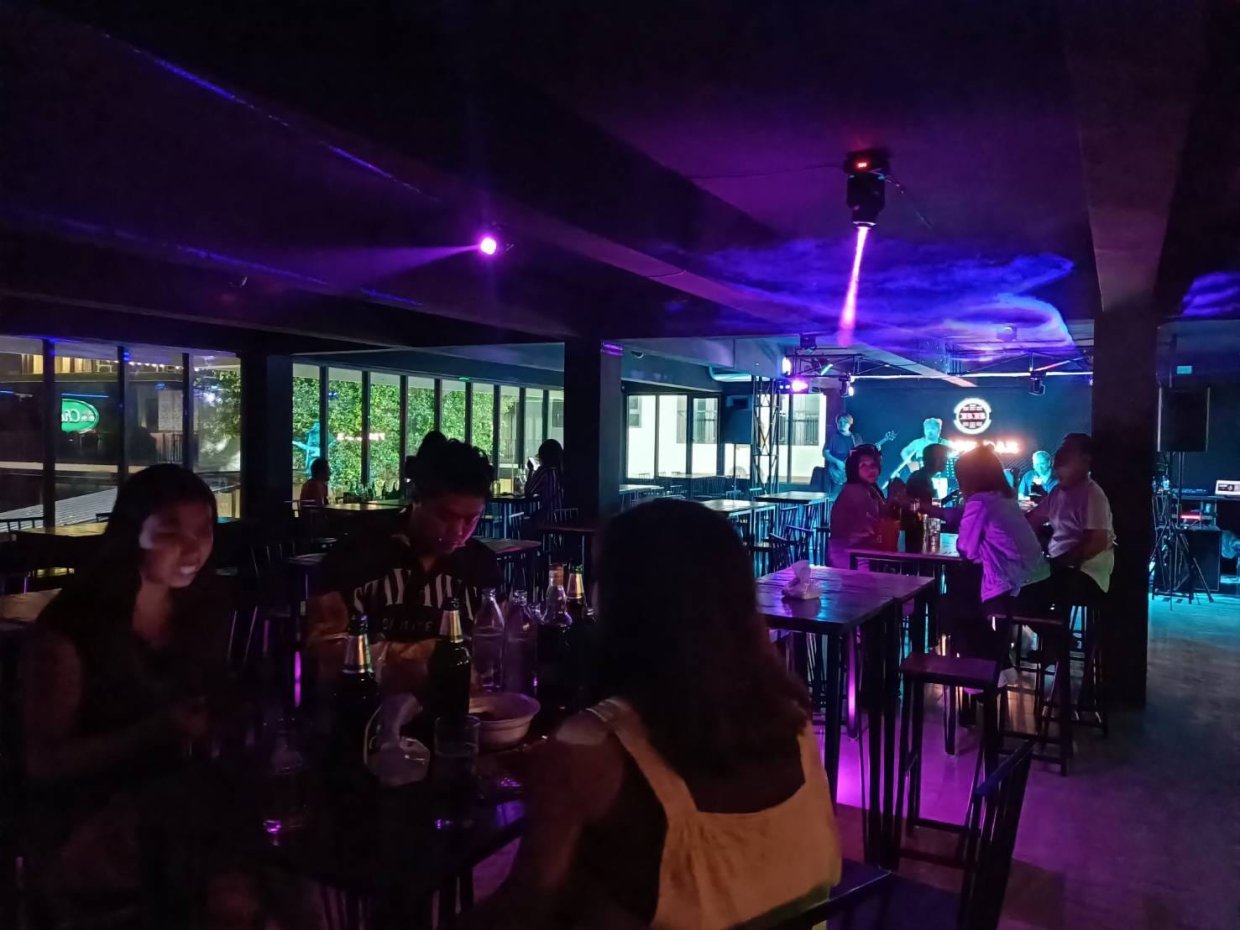 Brook Bar Bkk : กรุงเทพมหานคร