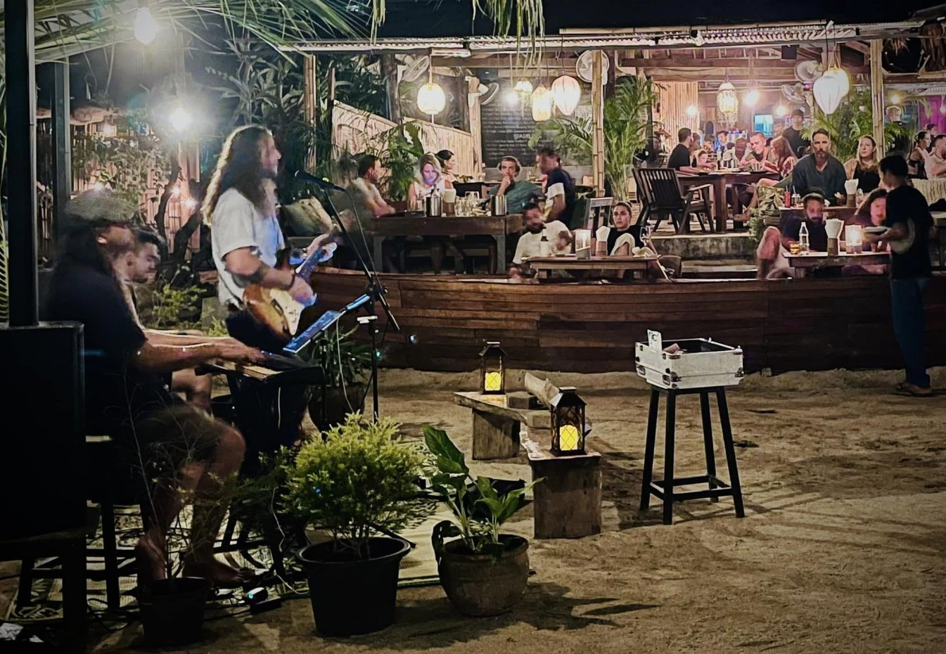 Fisherman’s Beach Bar : สุราษฎร์ธานี