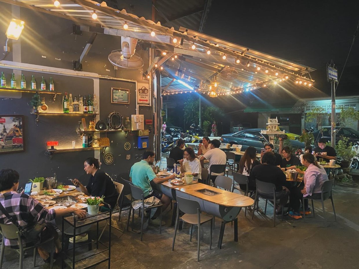 18/3 หมูย่างเเกล้มเบียร์ : Songkhla