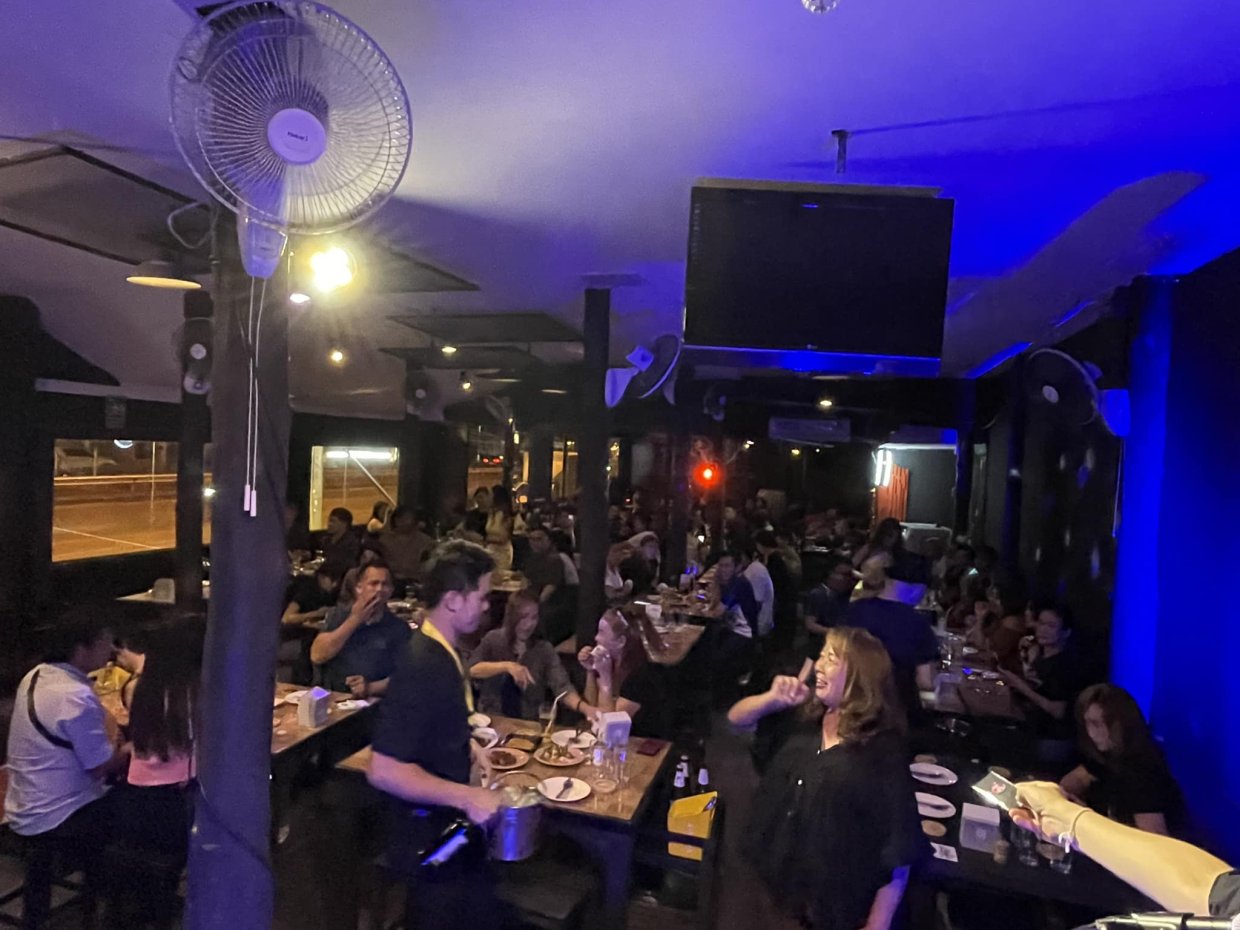 Black House Cnx : เชียงใหม่
