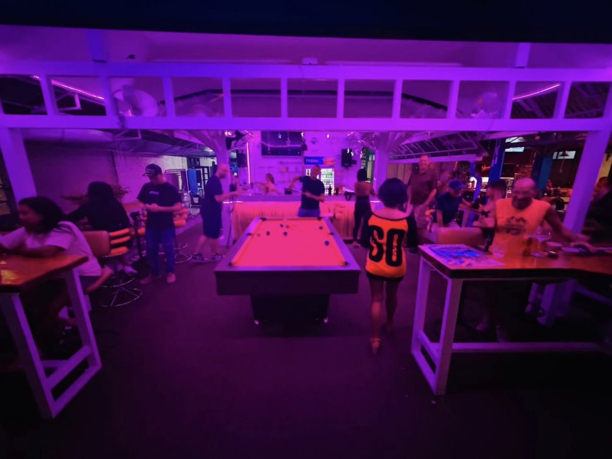 A C E Bar : สุราษฎร์ธานี