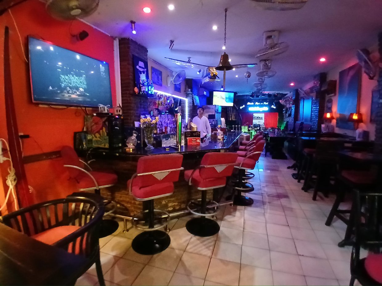 Michelangelo's Bar & Lounge Live Concert Music : ภูเก็ต