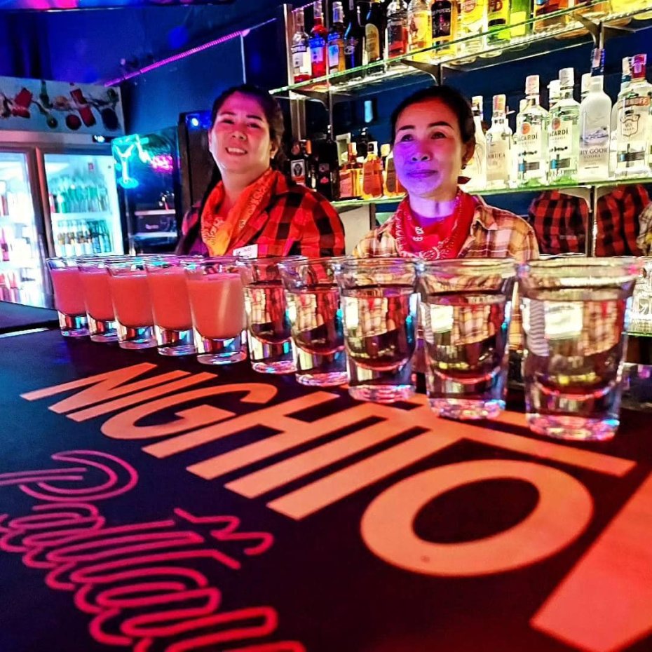 Nighttown bar Pattaya : ชลบุรี