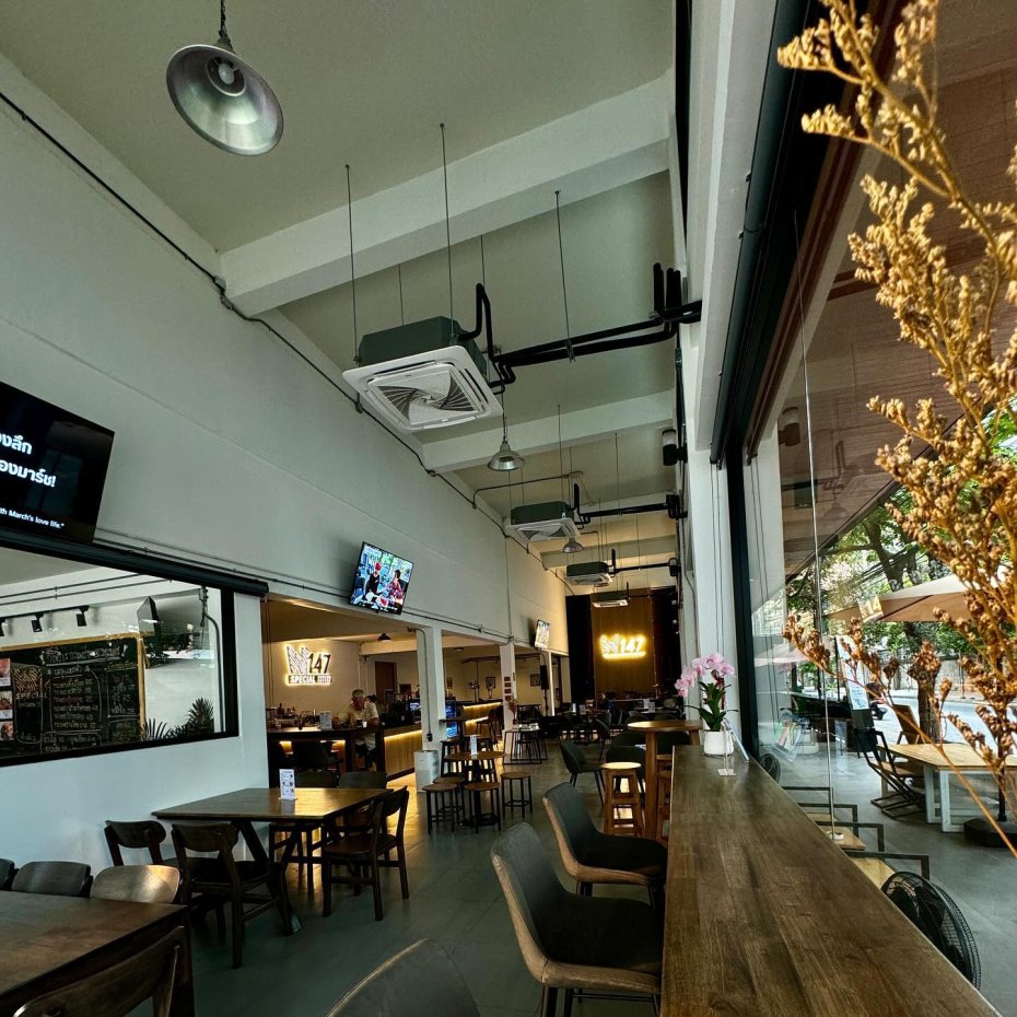 W147 cafe&amp;bar : Bangkok
