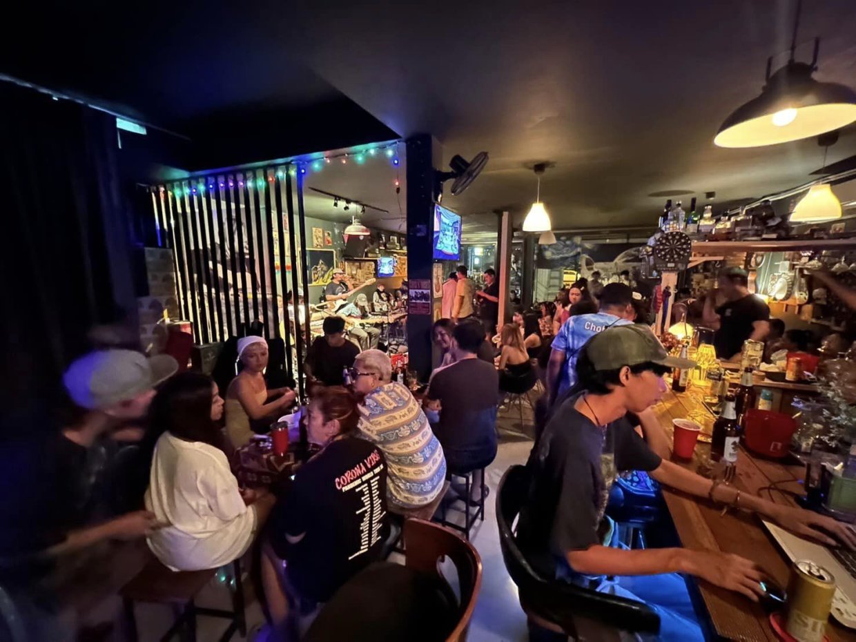 Say Sing Bar &amp; Bistro : Buri Ram