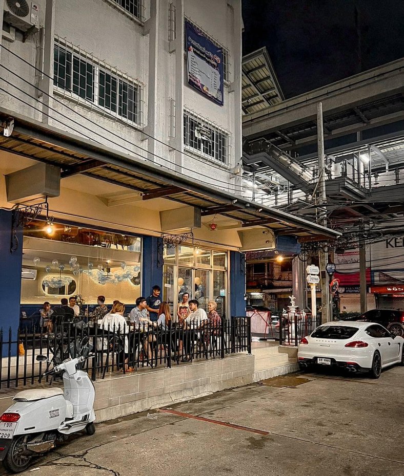 LVFloral Cafe&Bar : กรุงเทพมหานคร