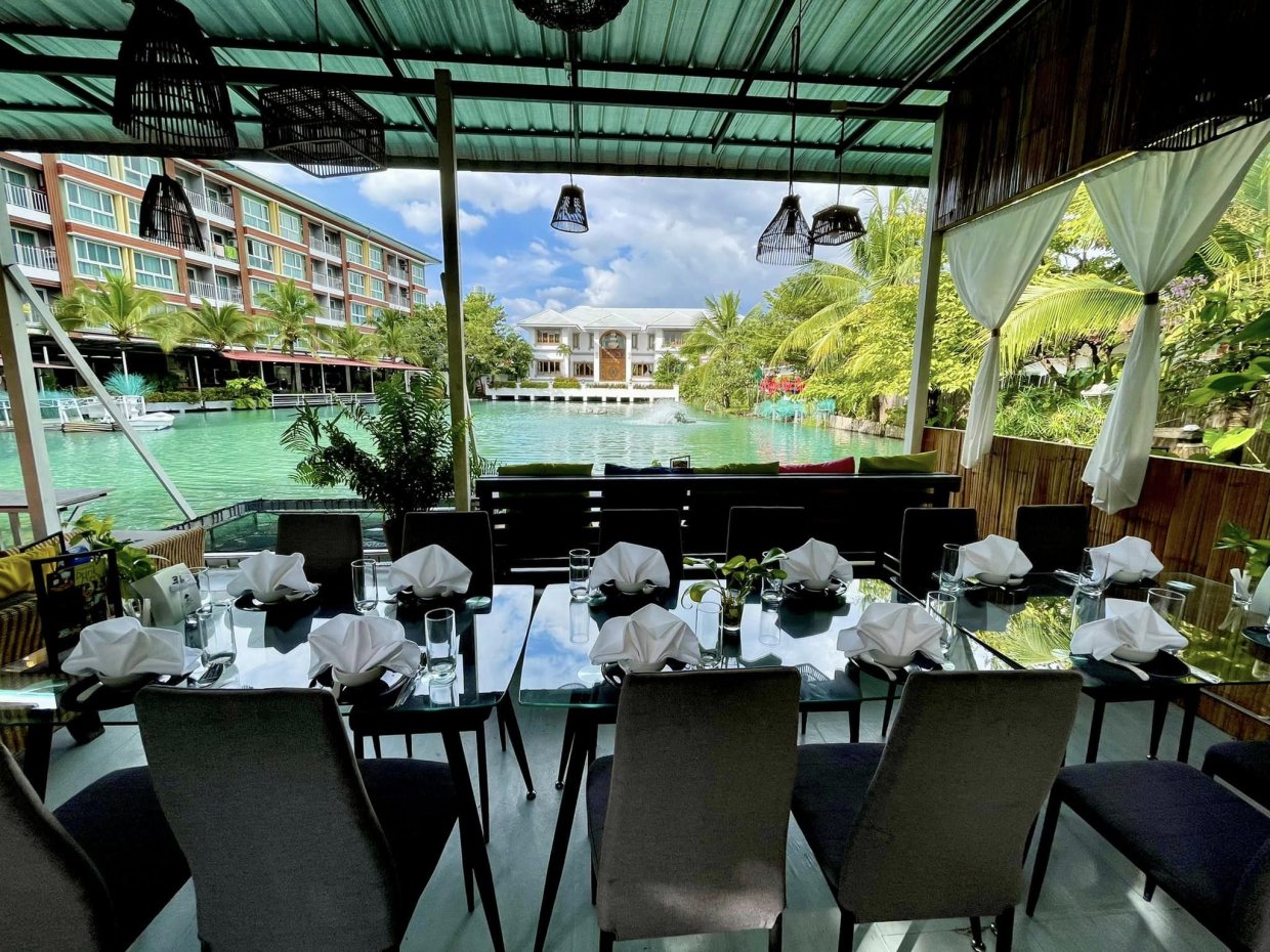 อินทะคา cafe and restaurant : เชียงใหม่