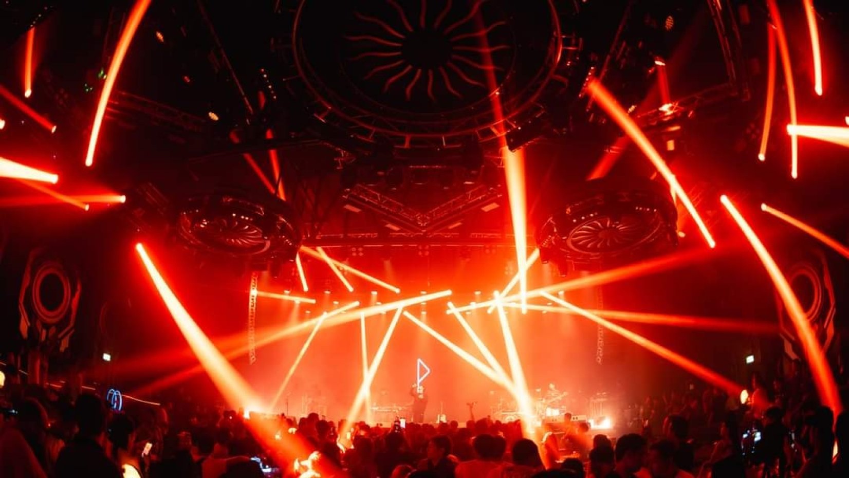 ICON CLUB Pattaya : ชลบุรี