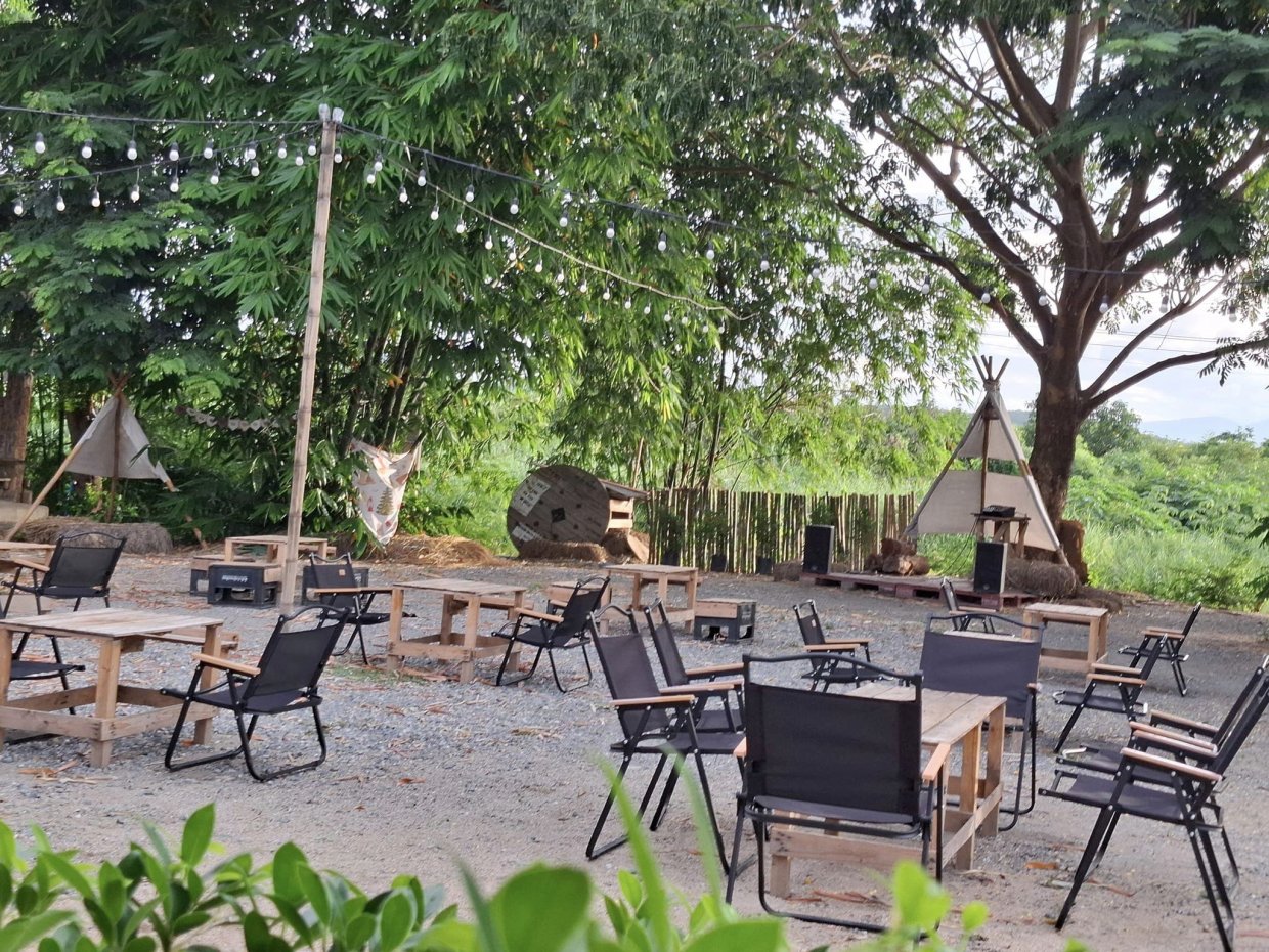 Riverhouse Camping&Bar : Lamphun