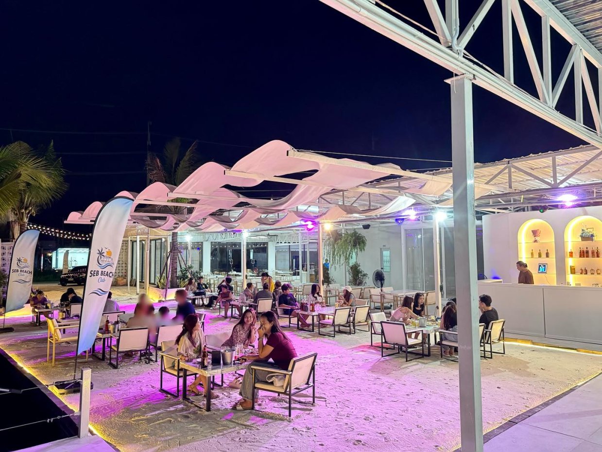 SEB BEACH CLUB : Pathum Thani