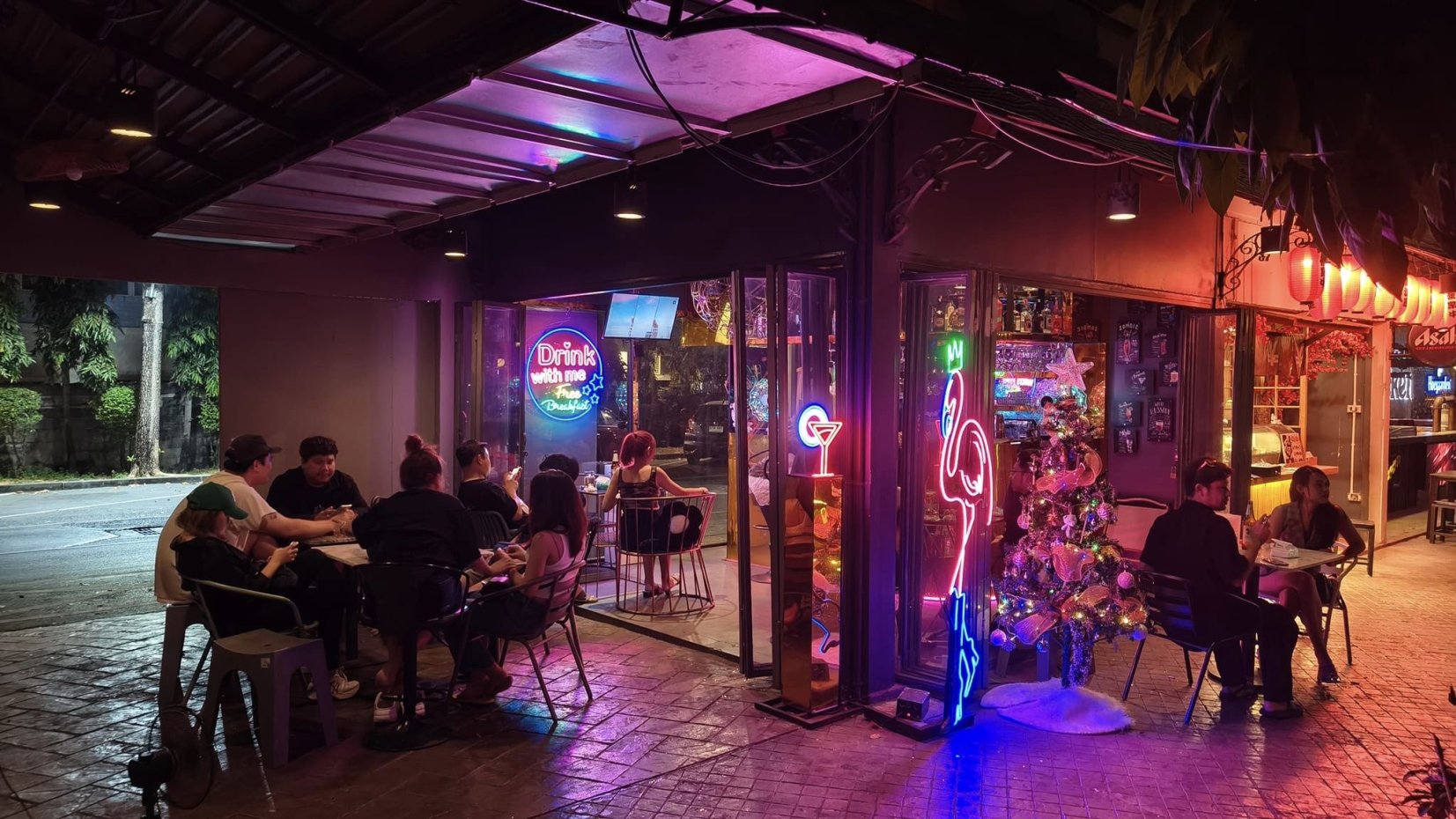 Drink With Me - Free Breakfast  (Cocktail bar) : กรุงเทพมหานคร