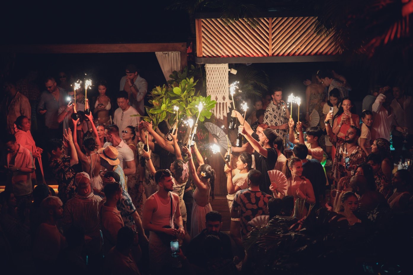 YONA Beach Club Phuket : ภูเก็ต