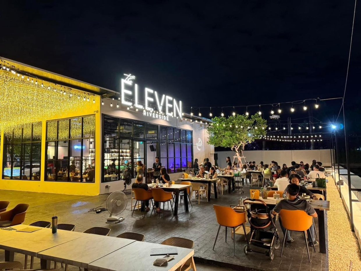 The Eleven Riverside : กรุงเทพมหานคร