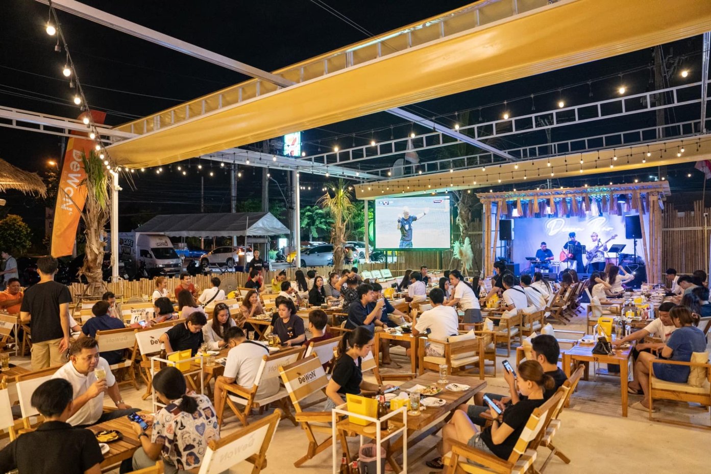 Dewon Bar&Restaurant   (Dewonbar) : กรุงเทพมหานคร