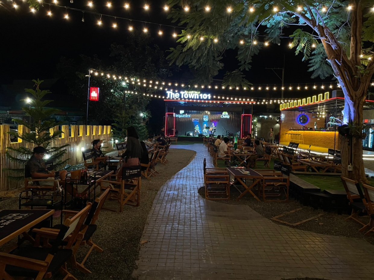 The Town 101 : ร้อยเอ็ด