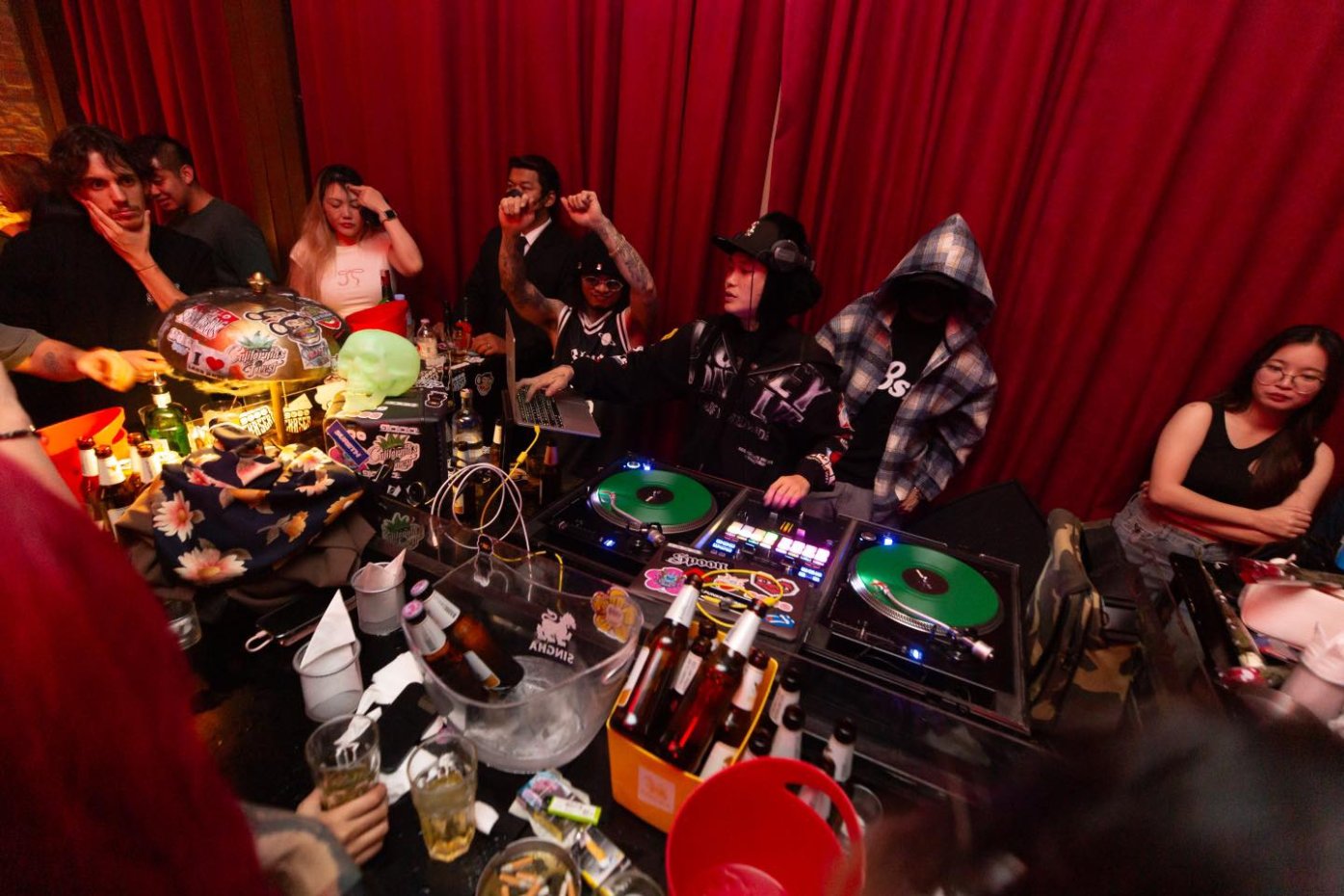 CHOW Cafe & Bar : กรุงเทพมหานคร