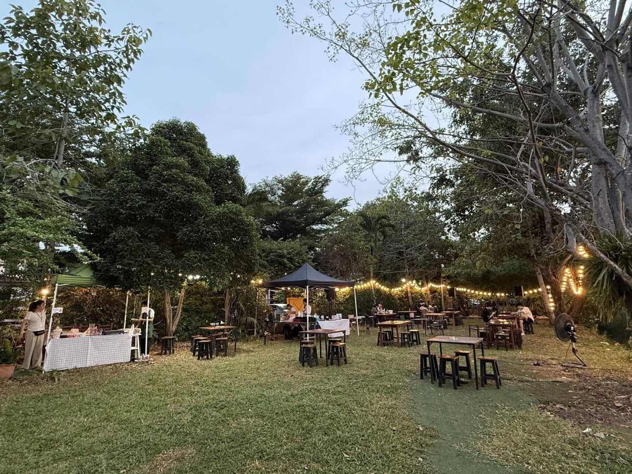 Sarata Café & Bistro : Nonthaburi